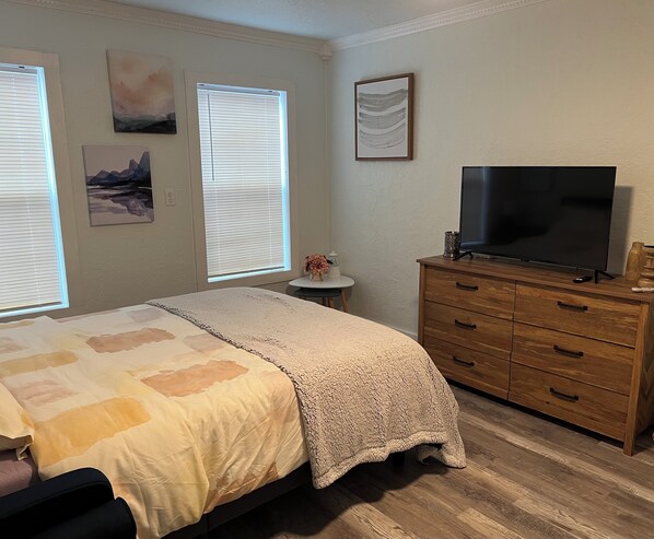 1 bedroom, iron/ironing board, WiFi, bed sheets