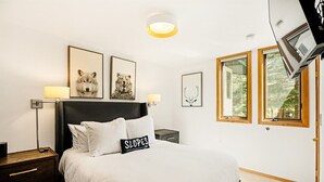3 soverom, skrivebord, strykejern/-brett og wi-fi (inkludert)