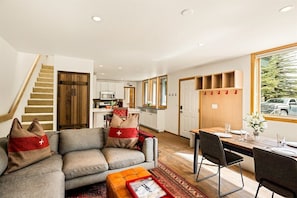 Smart TV, fireplace, books - Steps to Elk Camp Gondola | Heated Pool, Hot Tub & 2 Fireplaces (Snowmass Village)