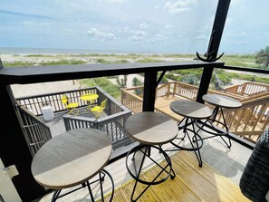 Outdoor dining - Boutique BEACH FRONT Oasis! @Cape SanBlas/Port StJoe/Indian Pass (Port St. Joe)