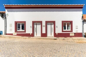 Exterior detail - Windmill Escape - Areia Townhouse (Odeceixe)