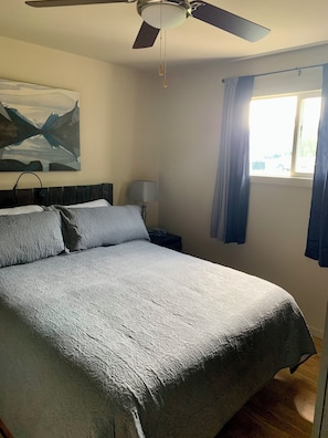 3 bedrooms, iron/ironing board, free WiFi, bed sheets