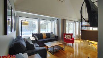 TV connectée, cheminée