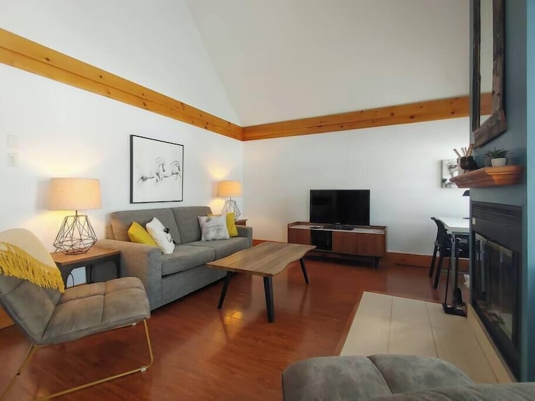 Chalet Evasion Orford - Perfect Getaway 5 Minutes From Mont-orford - Orford