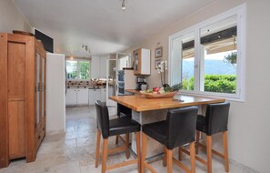 Refrigerador, horno, parrilla de estufa y lavavajillas