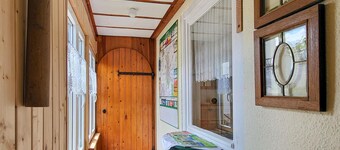 Beautiful home in Erfurt with kitchen