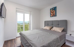 3 habitaciones, wifi gratis y ropa de cama 