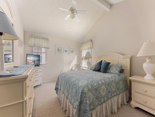 5 bedrooms, travel cot, free WiFi