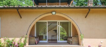 Stunning home in Sutri