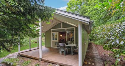 Beautiful home in Tarm with WiFi