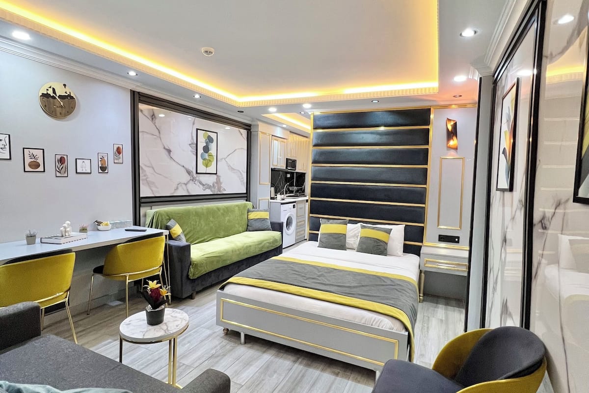 Familie appartement, 2 slaapkamers | 1 slaapkamer, een minibar, een kluis op de kamer