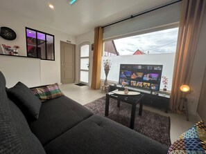 Smart TV - L'aphrodite (Huttenheim)