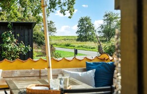 Outdoor dining - 3 bedroom awesome home in Tranekær (Tranekær)