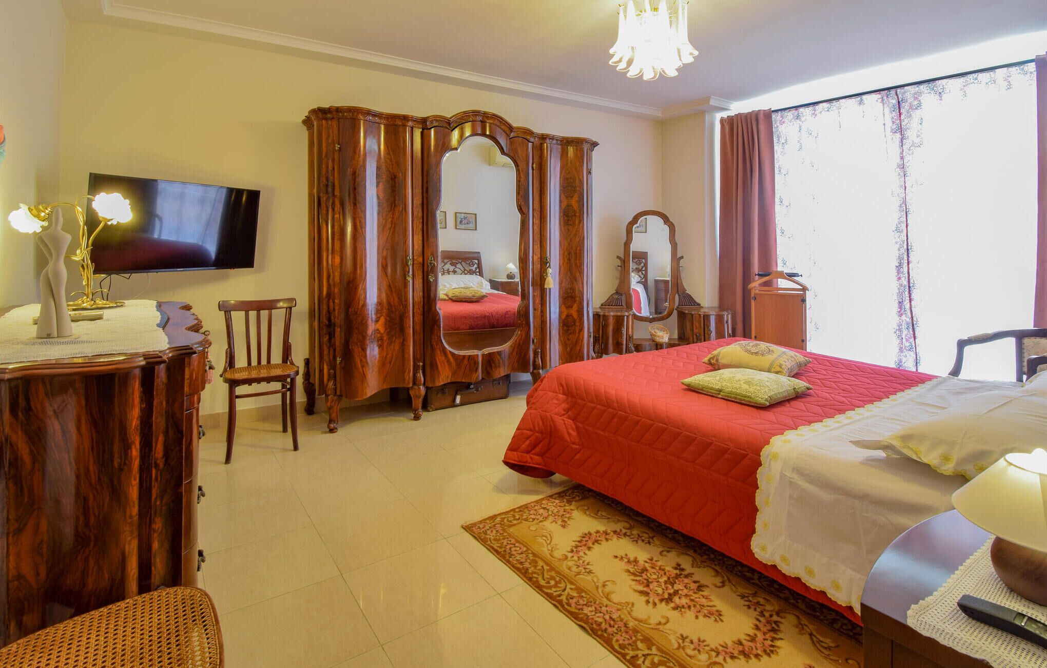 2 camere, culla da viaggio, Wi-Fi gratuito, lenzuola