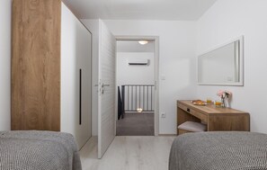 2 bedrooms, free WiFi, bed sheets
