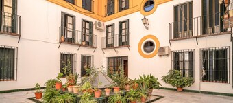 Amazing apartment in Carmona with WiFi