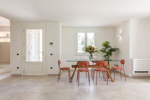 Unclassified image, 5 of 44, button - VILLA MANDORLO 500 meters from the sea, with garden, private pool, and sea view (Castiadas)