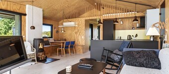 Awesome home in Saltum with WiFi