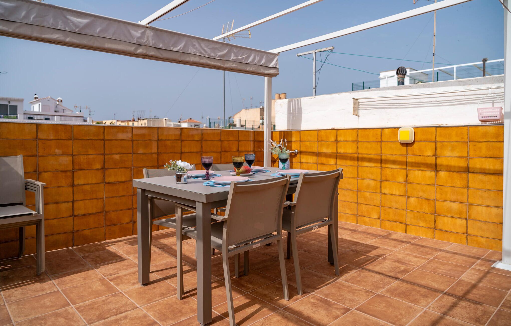 屋外ダイニングエリア