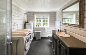Bathtub