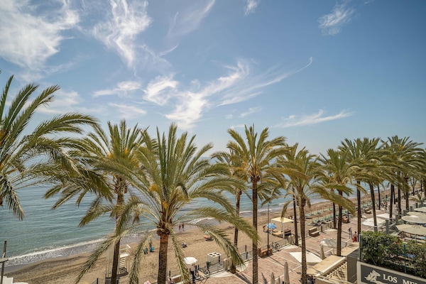 In StrandnÀhe, Angeln