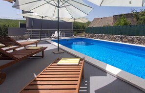 Pool - Nice home in Tijarica (Tijarica)