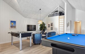 Spielezimmer