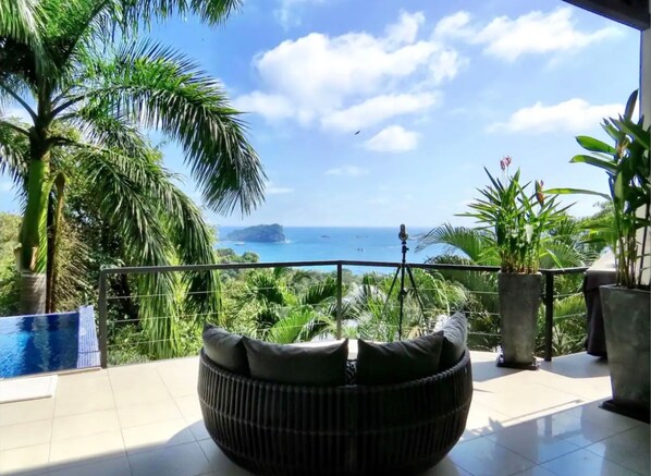 บริเวณภายนอก