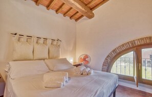 7 chambres, lit parapluie, Wi-Fi gratuit, draps fournis