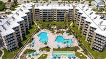 Condo (2 Bedrooms) | Property amenity