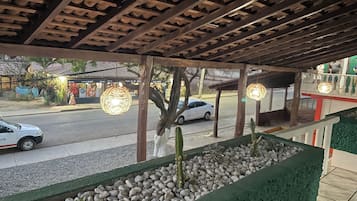 32-inch Smart TV with premium channels