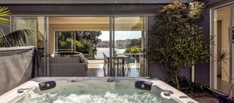 Bonnie Doon l Be My Guest Waiheke 