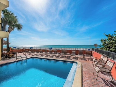 Las Brisas 306 by Distinctive Beach Rentals