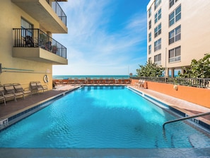 Condo (3 Bedrooms) | Property amenity - Las Brisas 306 by Distinctive Beach Rentals (Madeira Beach)