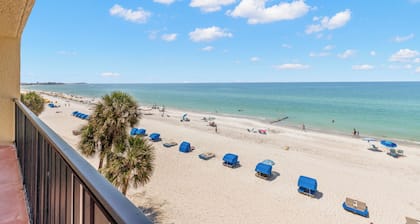 Las Brisas 306 by Distinctive Beach Rentals