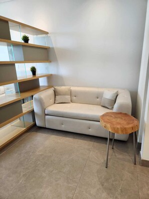 Suite estudio | Cortinas opacas y sistema de insonorización