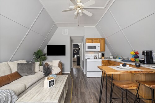 A-frame Hideaway for 2.