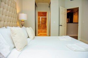 2 bedrooms, iron/ironing board, WiFi, bed sheets - Elegant 2BR/2BA Stay- Burton Way, Beverly Hills (Los Angeles)