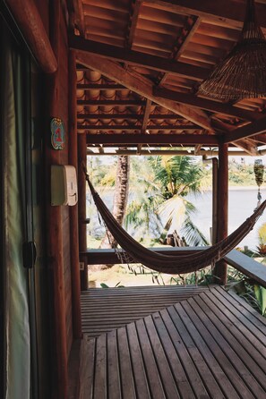 Suite, mirando al mar | 1 dormitorio, wifi gratis, ropa de cama