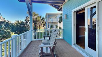 House (4 Bedrooms) | Property amenity