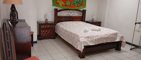 1 室のベッドルーム、WiFi、ベッドシーツ