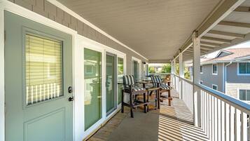 Condo (2 Bedrooms) | Property amenity