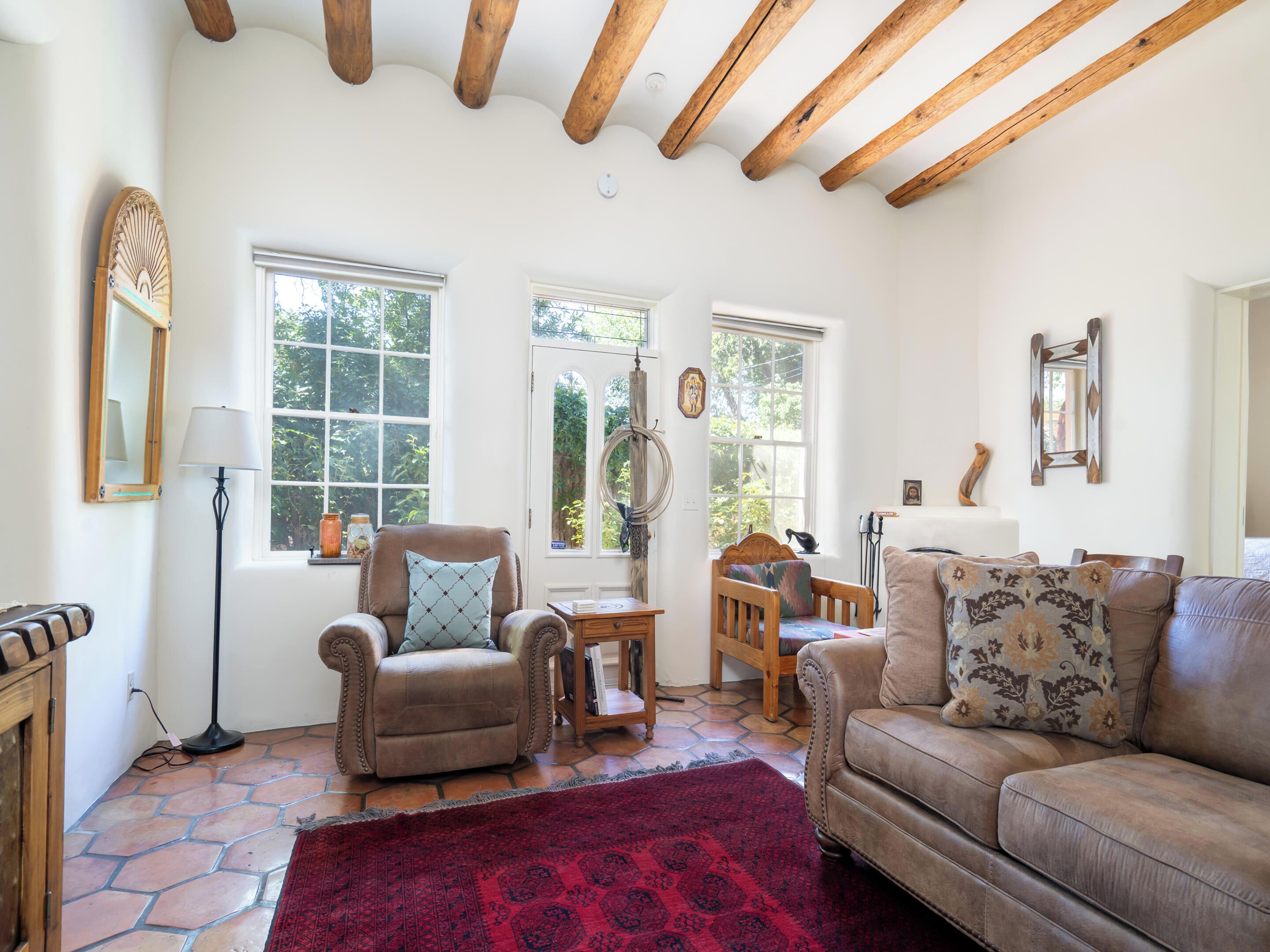House (2 Bedrooms) | Property amenity