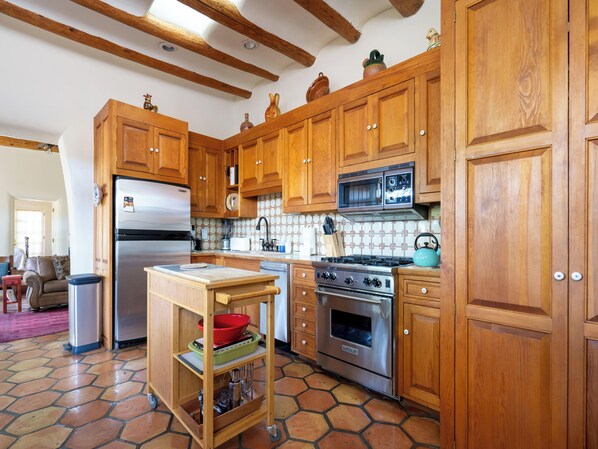 House (2 Bedrooms) | Property amenity