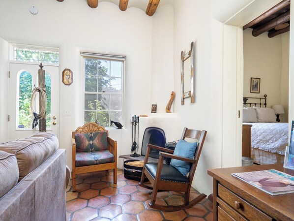 House (2 Bedrooms) | Property amenity