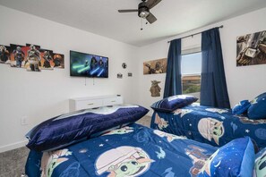 4 bedrooms, iron/ironing board, WiFi, wheelchair access