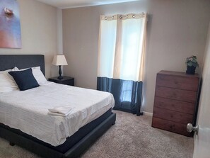 5 Schlafzimmer, Bügeleisen/Bügelbrett, WLAN, Bettwäsche