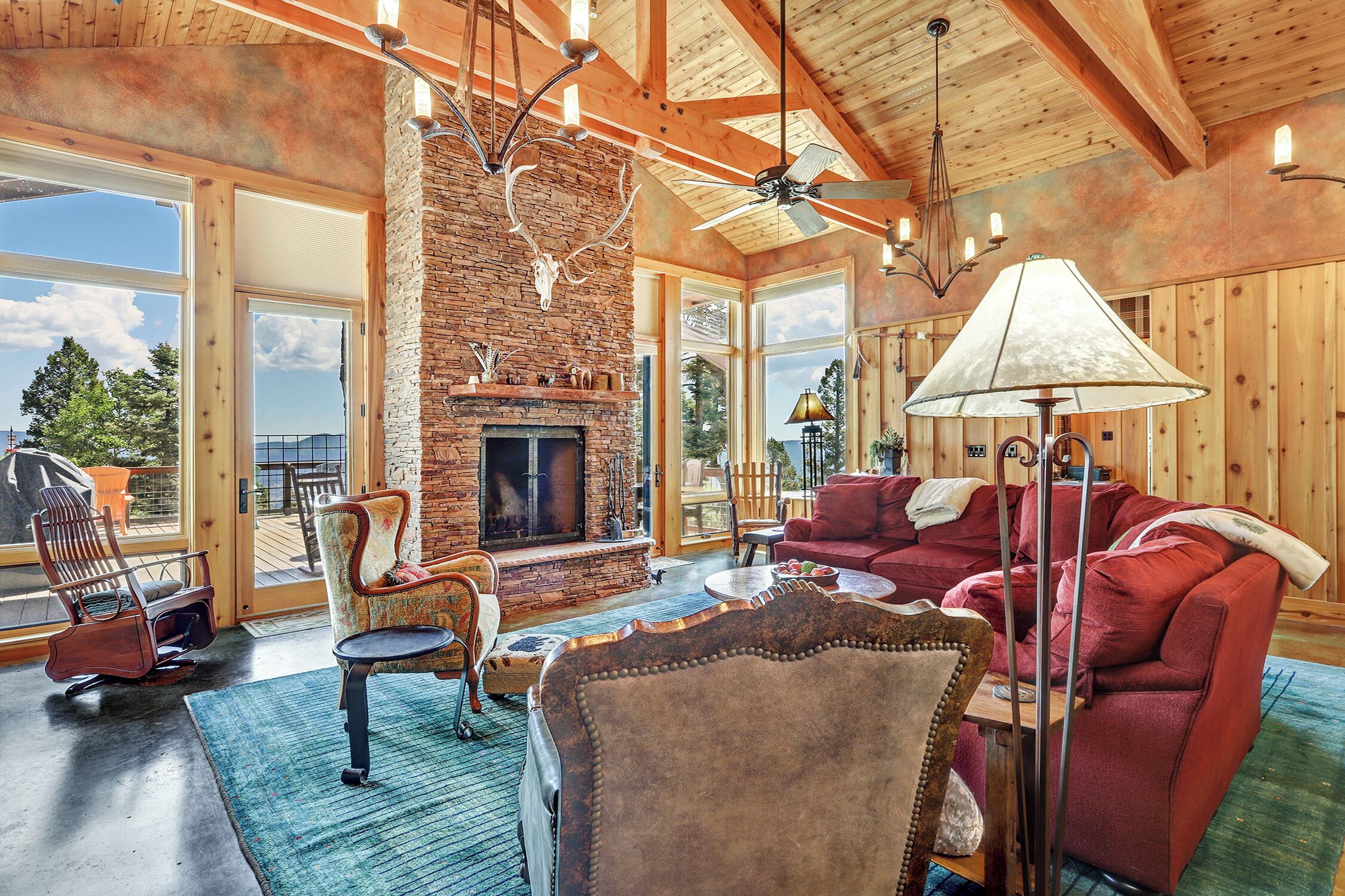 TV, fireplace, DVD player