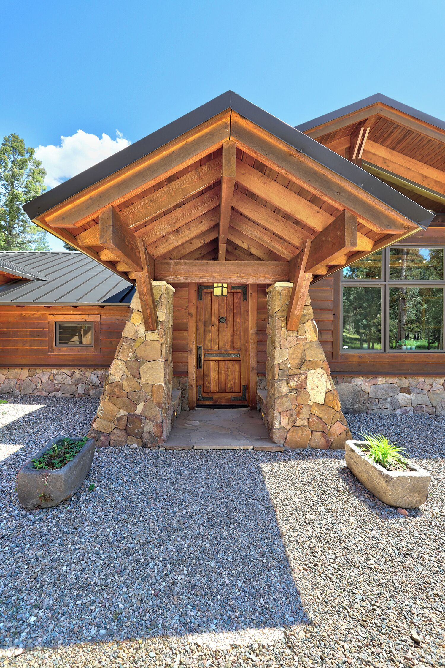 Custom Luxury Cabin | Private Setting | Large Deck with Views | Jung's Bärenhaus
