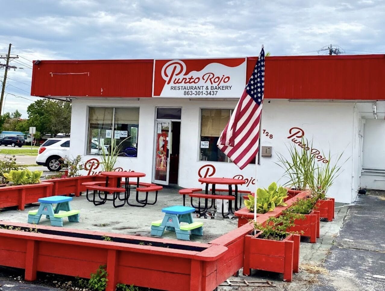 屋外ダイニングエリア